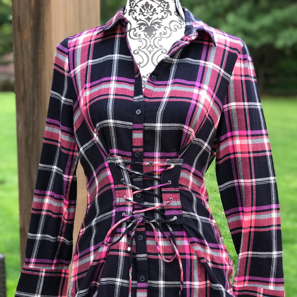 Express (Nwt) Plaid Button Front Top In Small - image 2